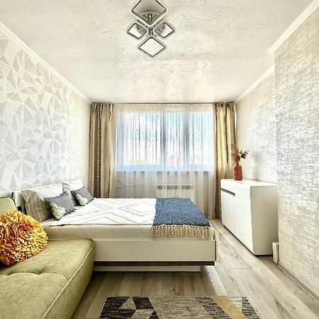 Ochota Apartment Warszawa Exteriör bild